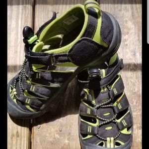 Boys 5.5 youth (big kid) EUC